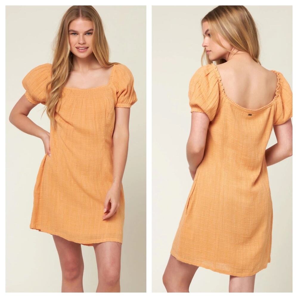 NWT O’Neill Dress Apricot Mini Smocked Front. Short Sleeves Pullover Pockets M
